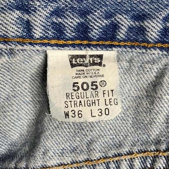 Vintage Levi’s 505 Straight Leg Jeans - Picture 7 of 10